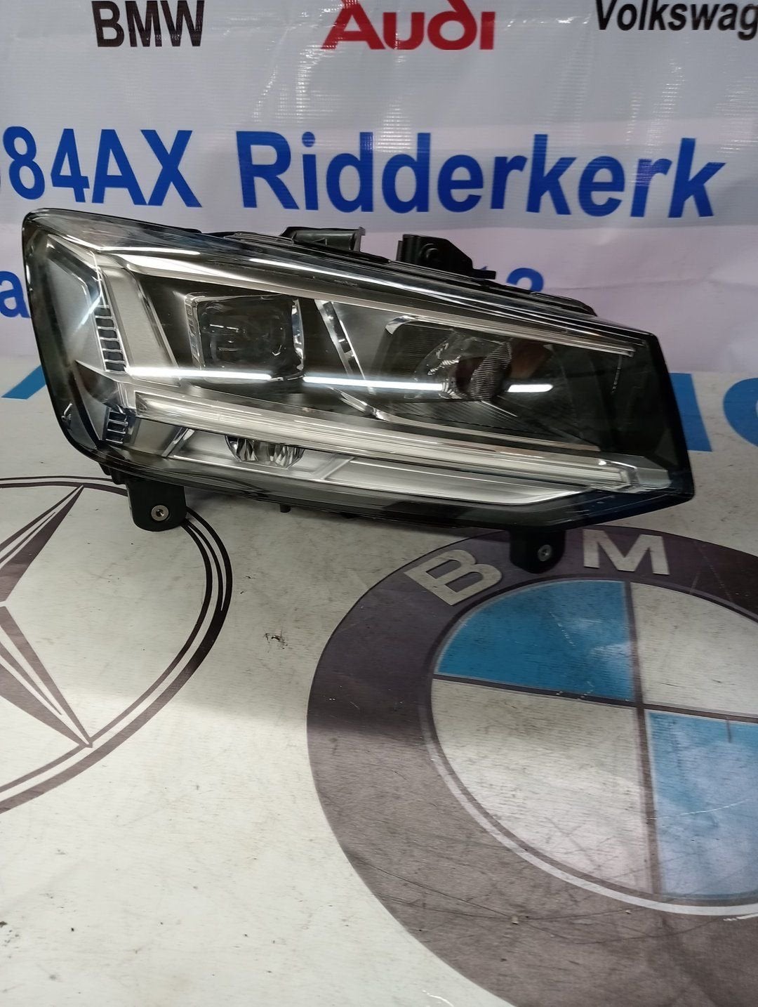 Audi Q2 KOPLAMP 81A941034A, Gebruikt, -, -, -
