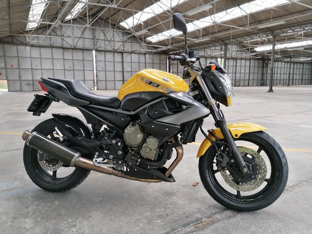 motorfiets YAMAHA XJ6 - 2010 - Geel, Motoren, Motoren | Yamaha, Sportuitlaat, 4 cilinders, Motorrijbewijs A, Gebruikt