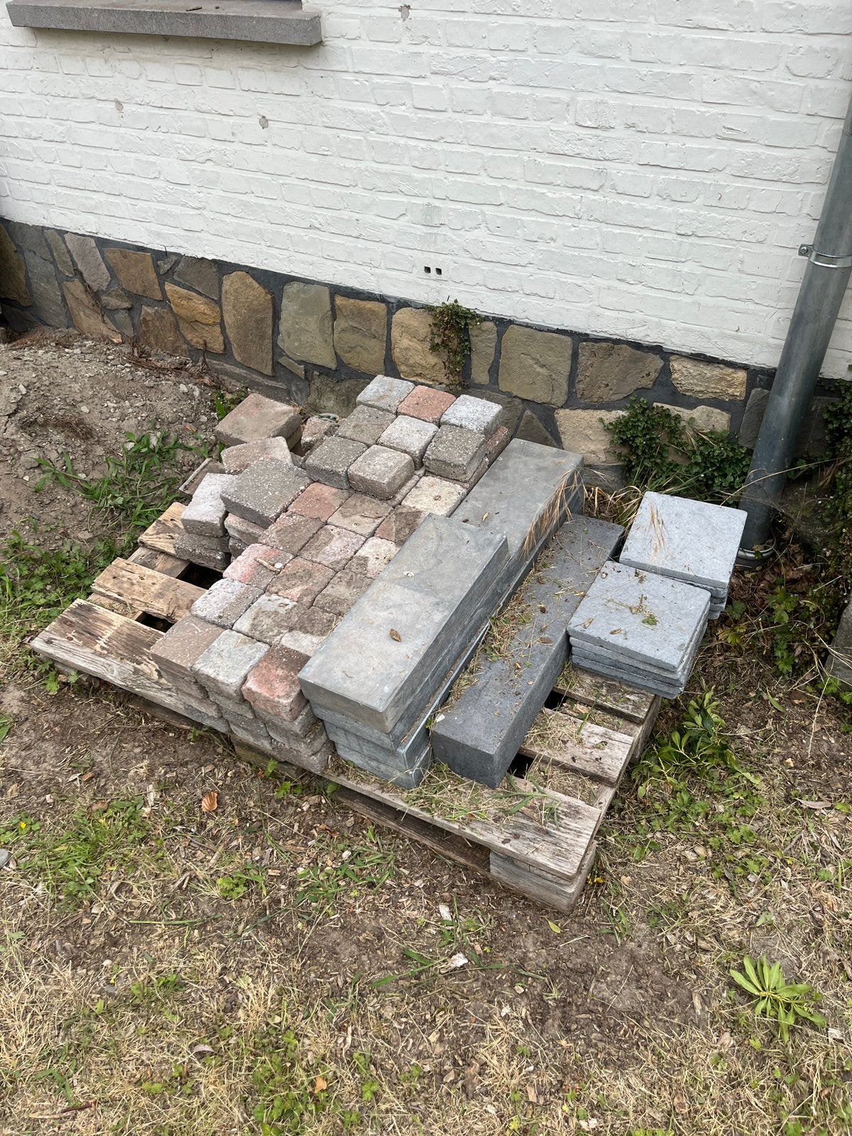 Gratis 3 stukken blauwe steen, Tuin en Terras, Ophalen, Zo goed als nieuw, Klinkers