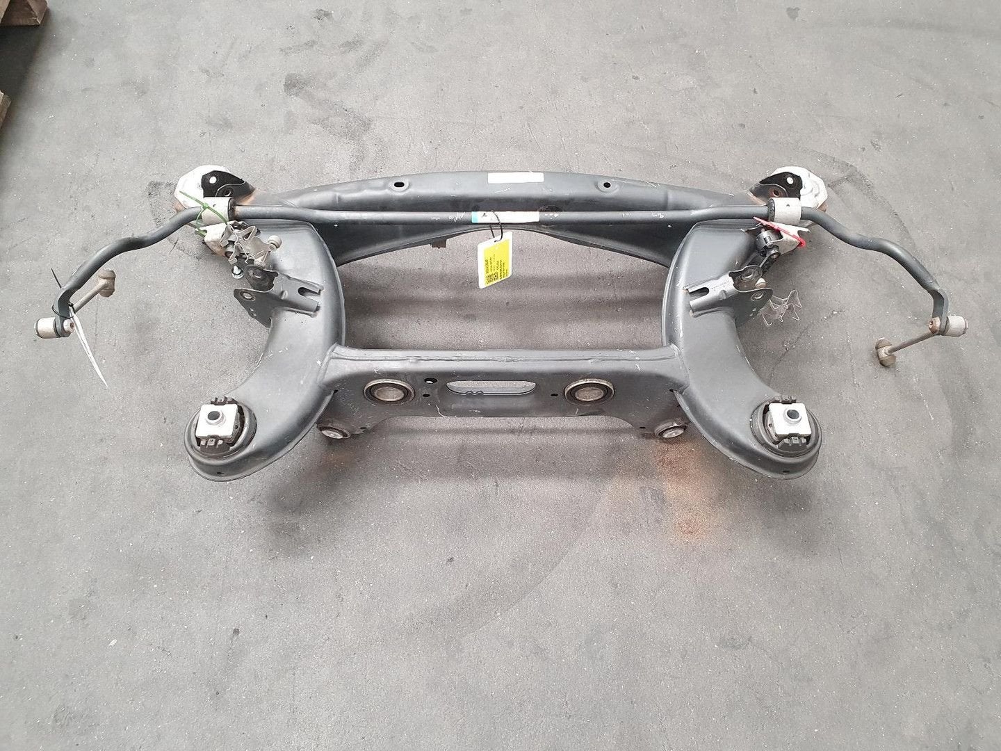 MERCEDES C-CLASS 350e Hybrid plus Limousine SUBFRAME ACHTER, Enlèvement ou Envoi, Utilisé, ARN reconnu