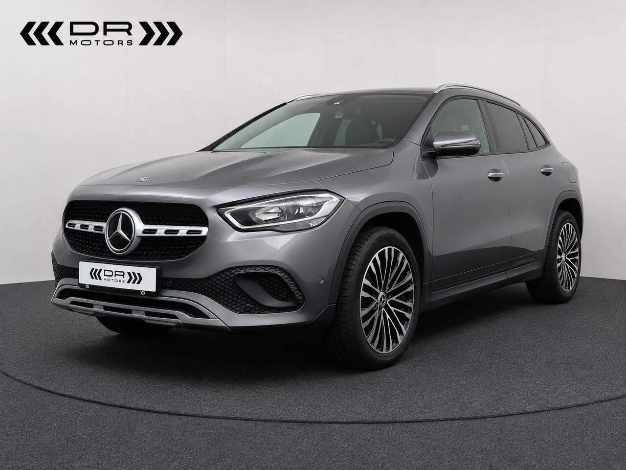 Mercedes-Benz GLA 180 AUTOMAAT 7-GTRONIC - TOPSTAAT - NAVI, Autos, Mercedes-Benz, 0 kg, Argent ou Gris, Achat, Entreprise