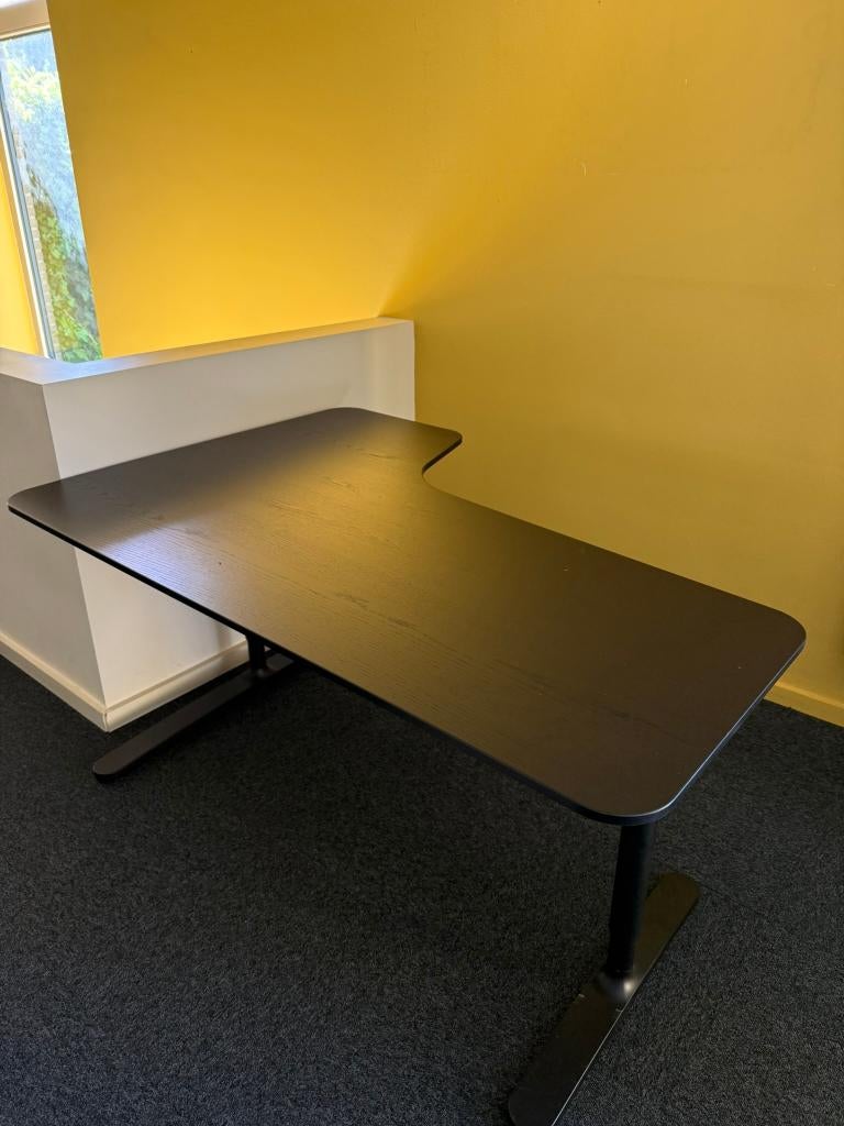 4 Ikea Bureaus "Bekant" : 2 links en 2 rechts, Huis en Inrichting, Bureaus, Ophalen, Zwart, 160 cm, In hoogte verstelbaar