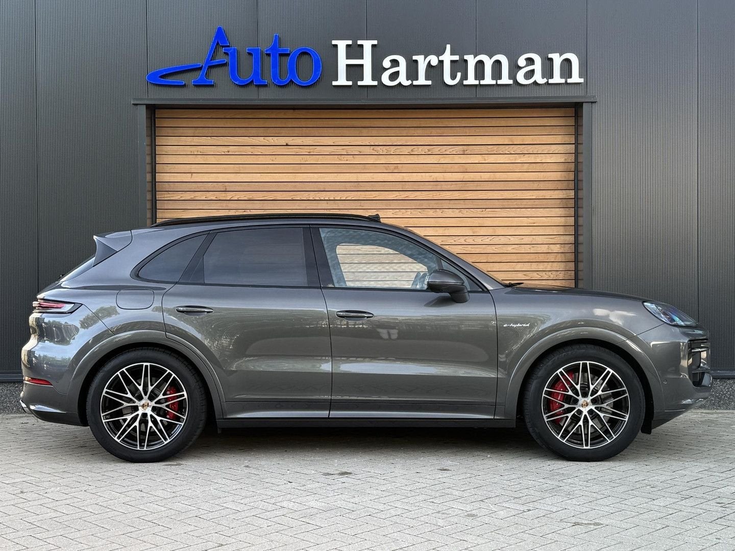 Porsche Cayenne 3.0 S E-Hybrid 4W-BESTURING|PASSENGER-DISPLA, Achat, Assistance au freinage d'urgence, Entreprise, Carnet d'entretien