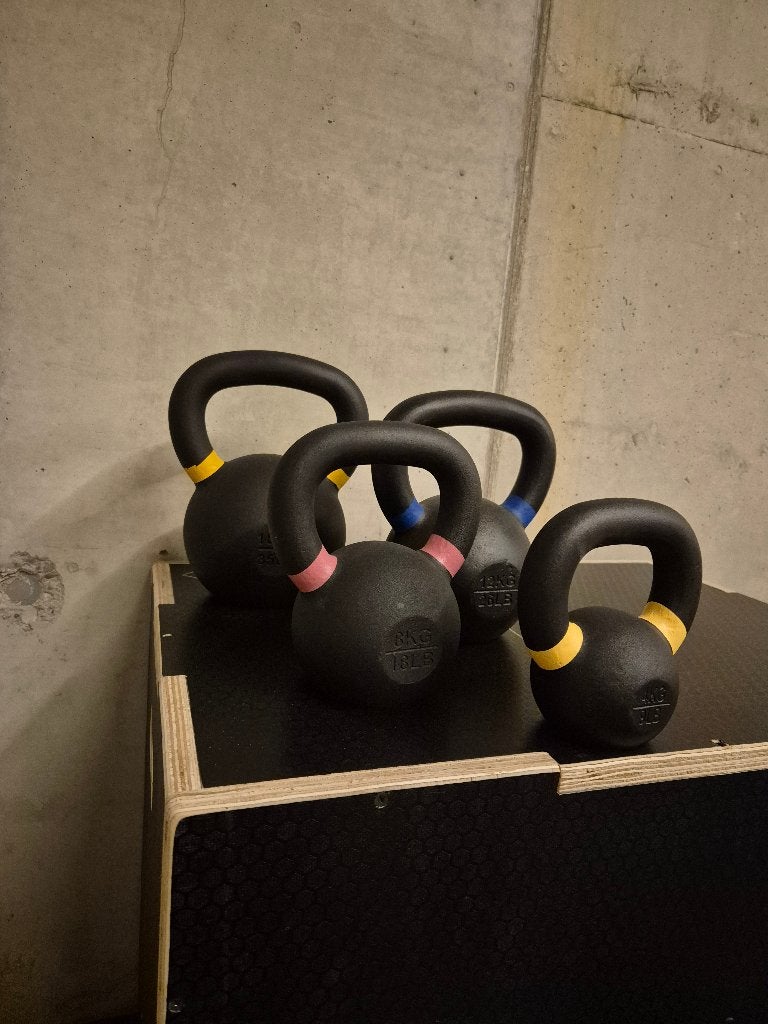 set kettlebells (nieuw) + medecine ball, Sport en Fitness, Fitnessmaterialen, Ophalen of Verzenden, Nieuw