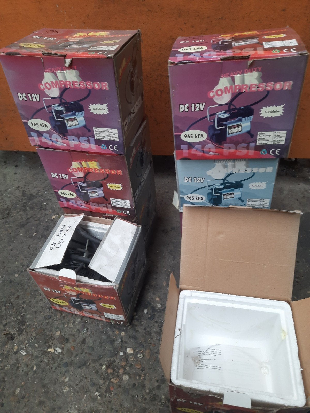 Meerdere lucht compressors lucht pomp 12 volt auto, Ophalen, Zo goed als nieuw, Minder dan 200 liter/min, Minder dan 25 liter