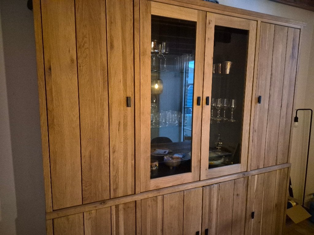 Vitrine kast Grimaldi 230cm - eik massief Wandmeubel, Ophalen, 200 cm of meer, Zo goed als nieuw, 25 tot 50 cm