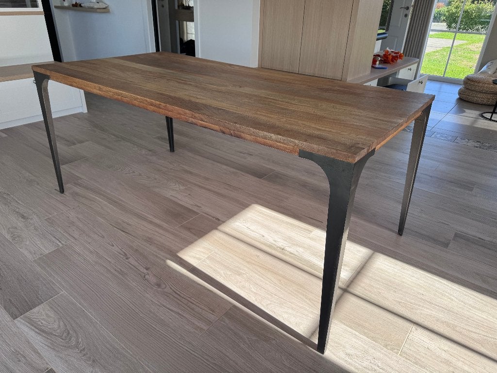 ** Metropolis mango eettafel L180 x L90 in goede staat **, Ophalen, 50 tot 100 cm, 150 tot 200 cm, Zo goed als nieuw