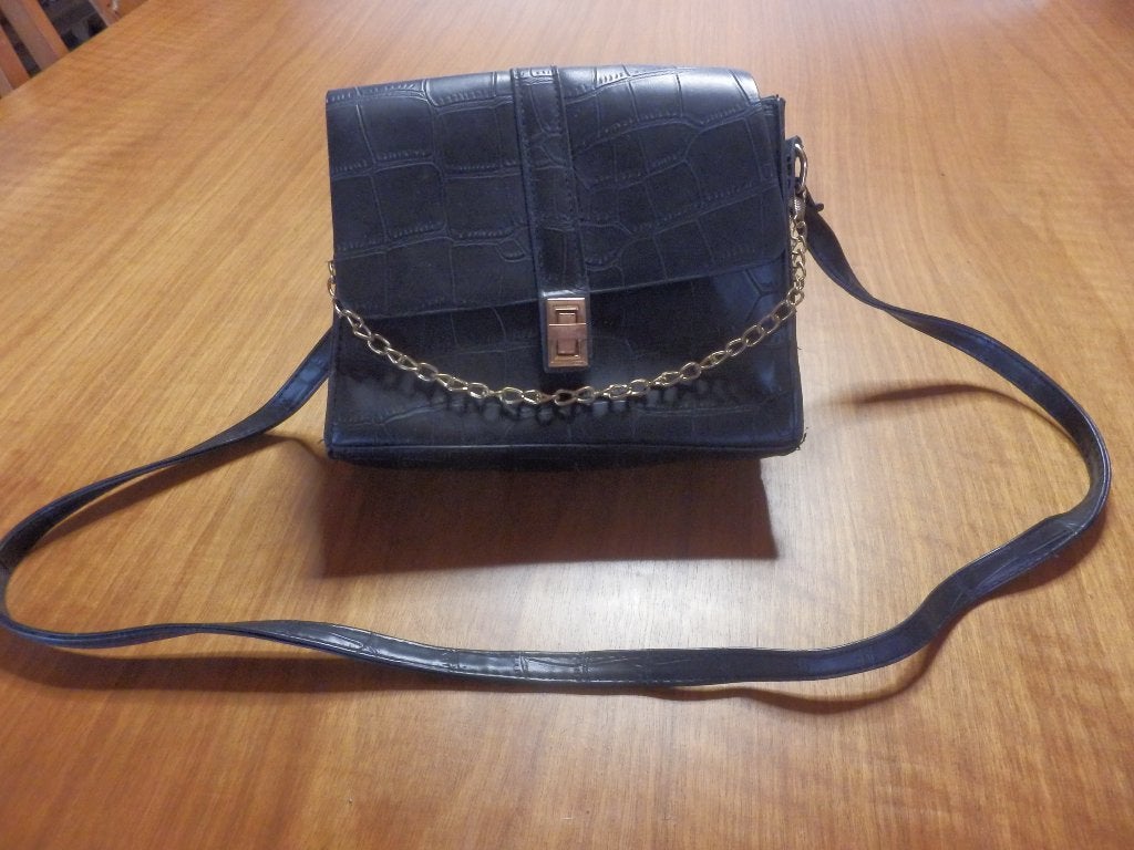 (29) - sac de femme noir doré, Ophalen of Verzenden, Zo goed als nieuw, Zwart, Schoudertasje