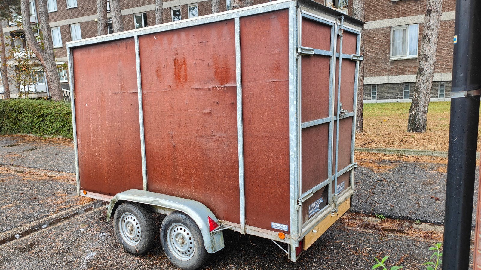 Remorque fermée à double essieu de 750 kg, Enlèvement ou Envoi