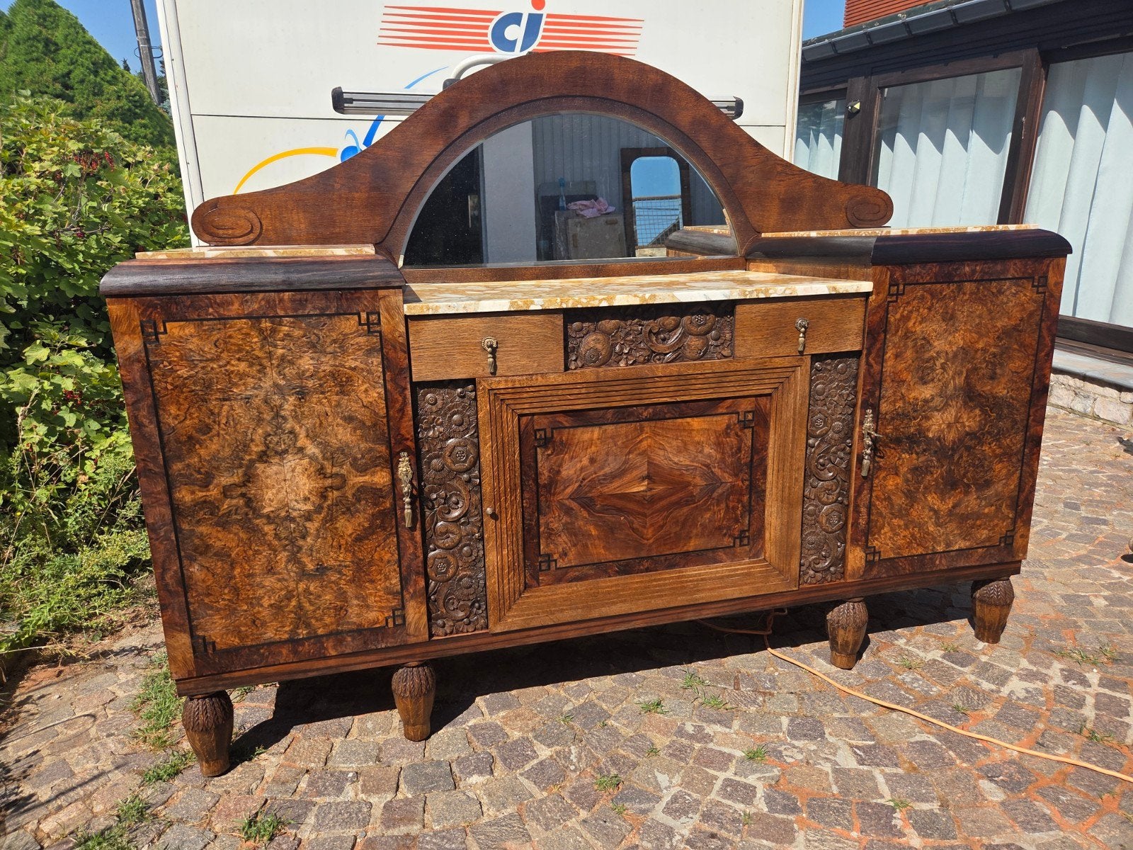 Prachtig zeer oud Art Deco dressoir in wortelnotenhout, Antiek en Kunst, Antiek | Meubels | Kasten
