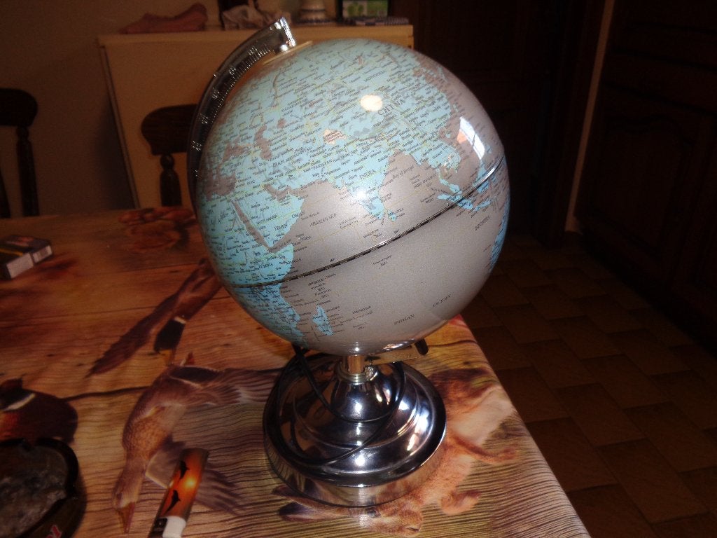 kleine wereld bol, Ophalen of Verzenden
