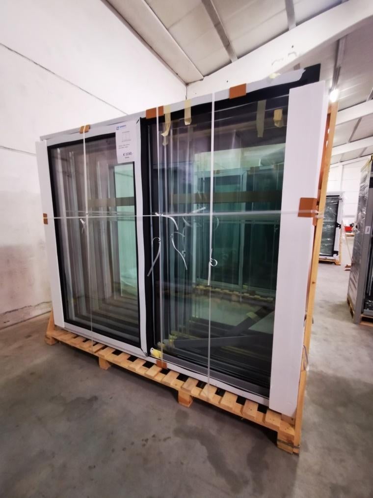 PVC Schuifraam 1 zijde schuivend 2480 x 2100 (B x H in mm), Doe-het-zelf en Bouw, Kunststof, 225 cm of meer, Ophalen of Verzenden