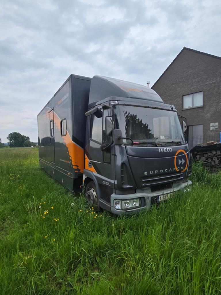 Paardenvrachtwagen, Enlèvement ou Envoi