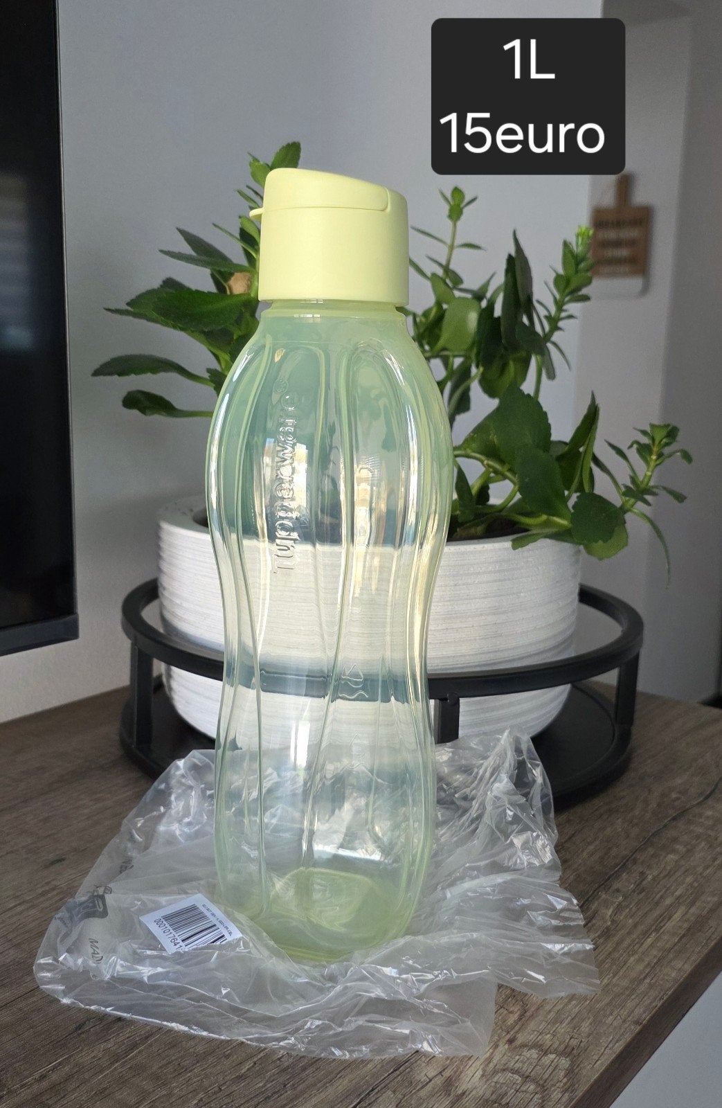 Tupperware fles 1L Nieuw 15euro, Huis en Inrichting, Ophalen of Verzenden