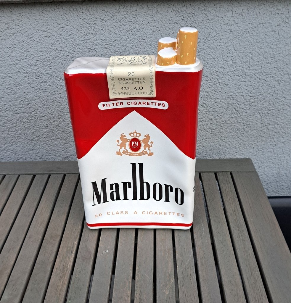 Cendrier Marlboro grand modèle en parfait état !, Collections, Enlèvement ou Envoi, Comme neuf, Ustensile