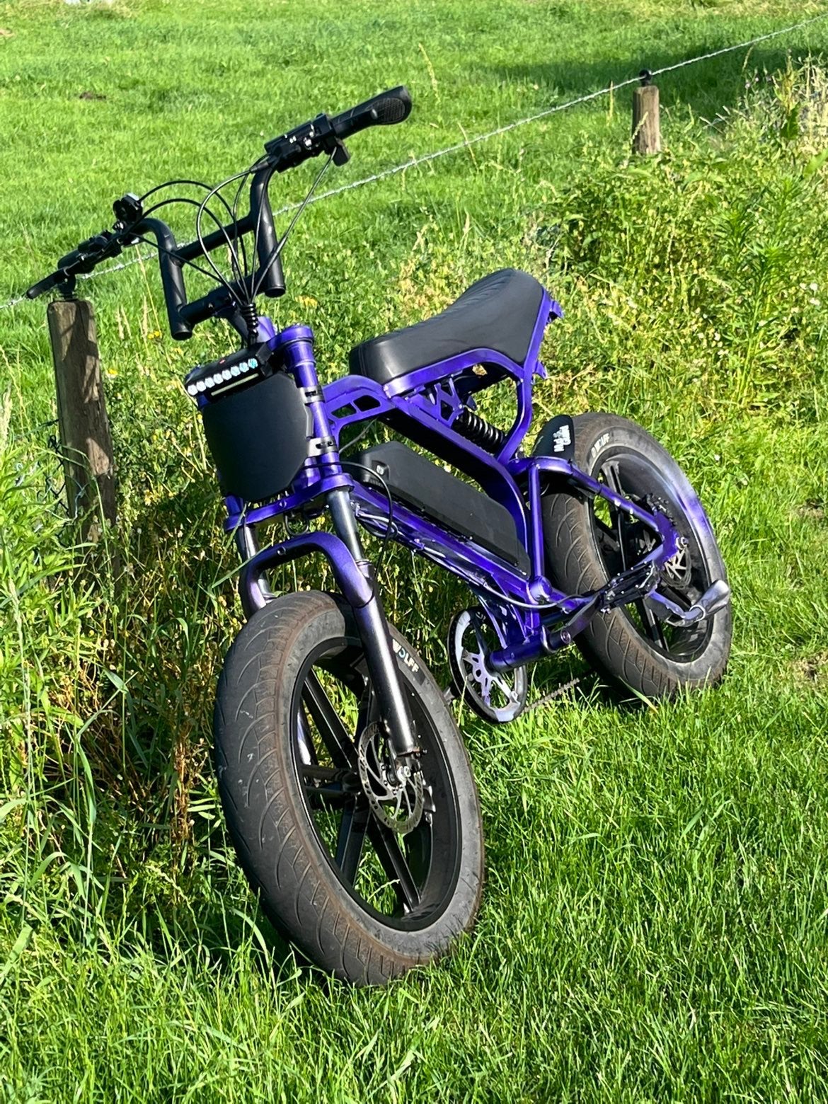 Custom v20 pro, Enlèvement, Comme neuf