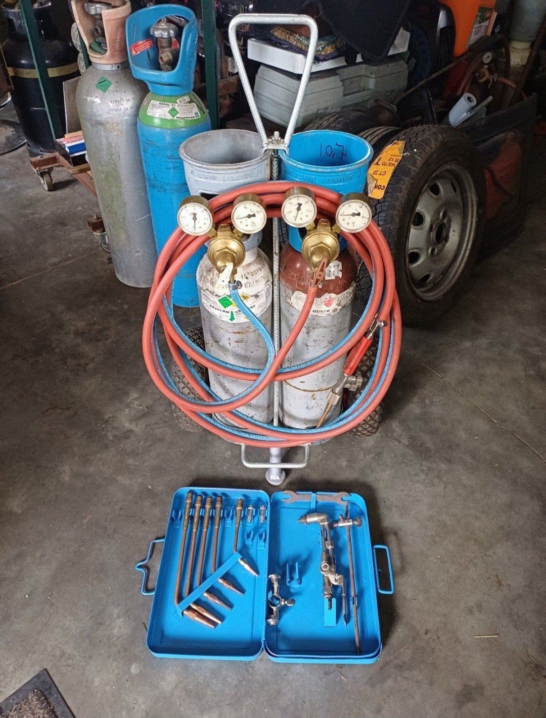 Chalumeau bien complet . Bonbonne pleine, Bricolage & Construction, Enlèvement