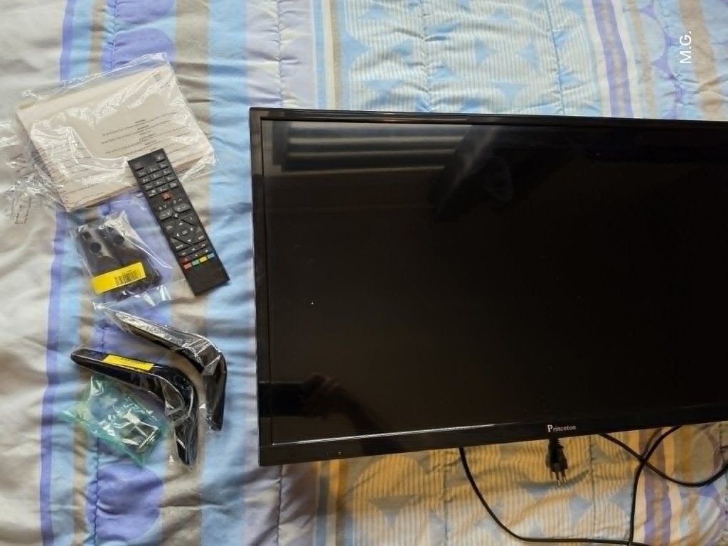 Téléviseur LED Princeton 32" (81 cm) + Accessoires, TV, Hi-fi & Vidéo, Enlèvement, Comme neuf, LED, Autres marques