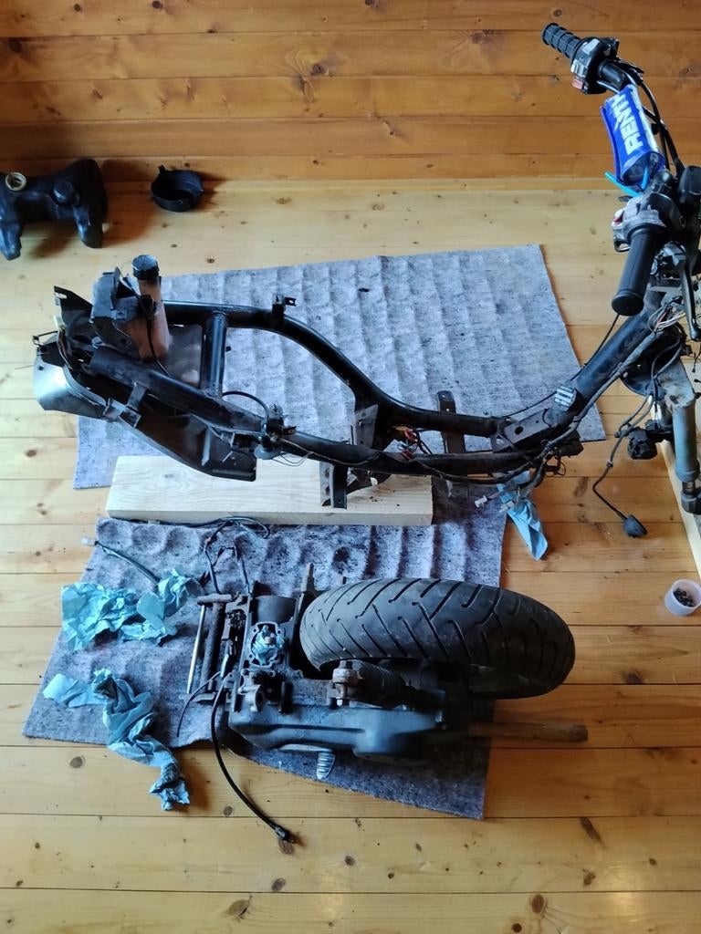 Vivacity onderdelen apart kan ook met papieren, Ophalen, Tweetakt, Gebruikt, Klasse B (45 km/u)