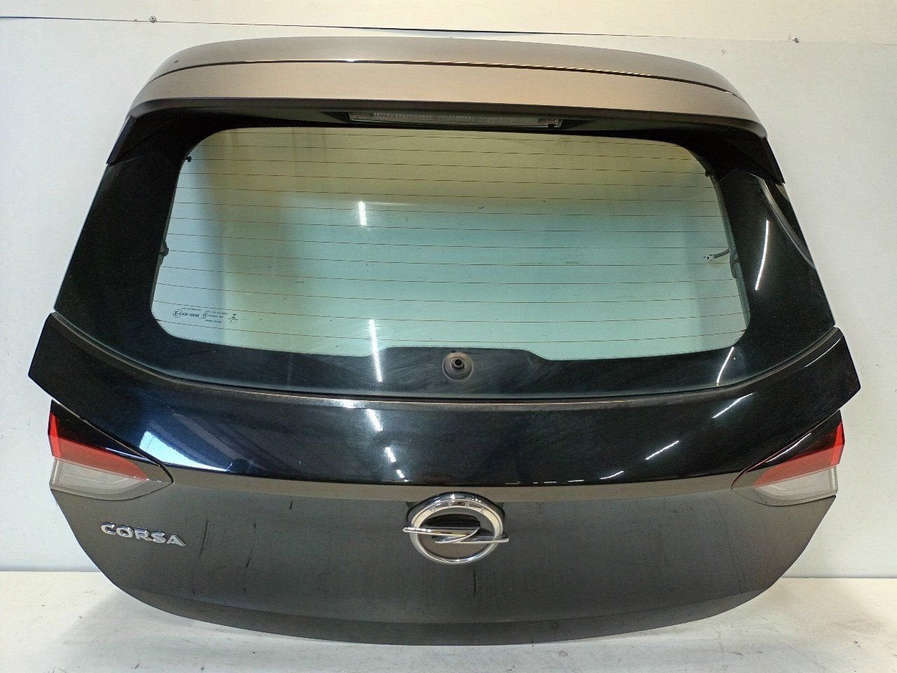 Achterklep Opel Corsa, Onderdelen@venauto.nl, Van der Ven Autorecycling B.V., Gebruikt, Ettenseweg 76, 4706 PB Roosendaal, The Netherlands