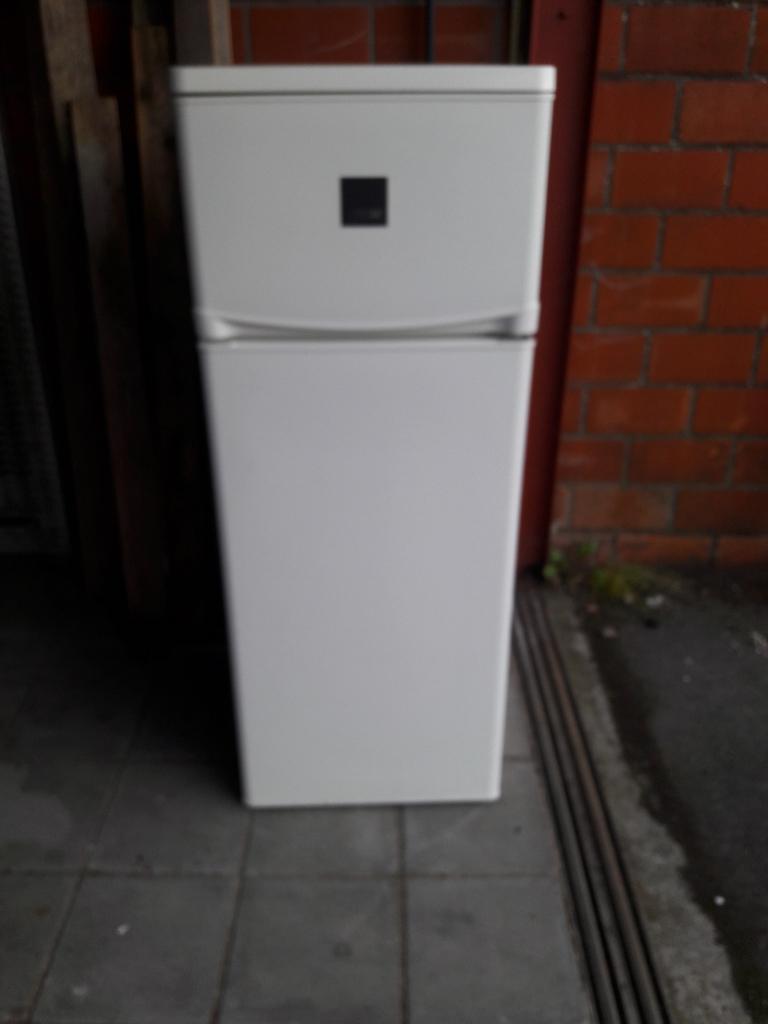 Frigo zanussi koelkast, Elektronische apparatuur, Koelkasten en IJskasten, Ophalen, Gebruikt, Met aparte vriezer