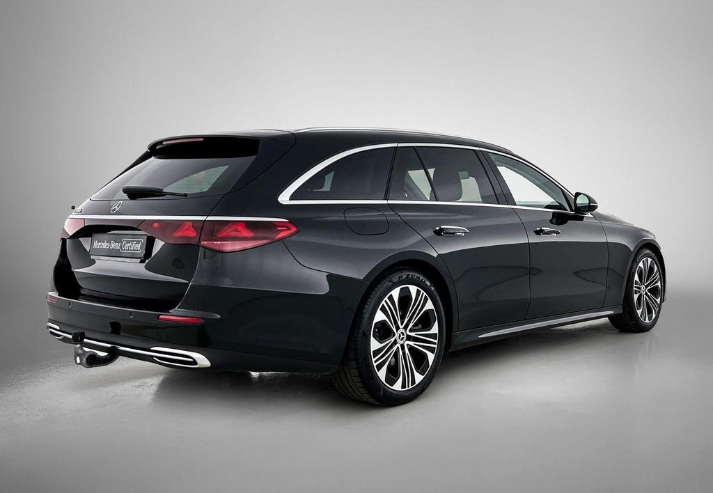 Mercedes-Benz E-Klasse 300 E Break Luxury Line | Trekhaak |, Automaat, 4 cilinders, Automatische klimaatregeling, Zwart