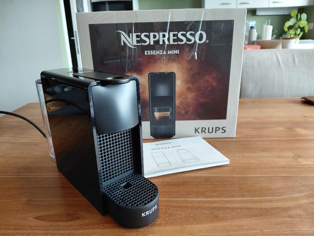 Koffiecupmachine Krups Nespresso Essenza Mini, Réservoir d'eau amovible, Dosettes et capsules de café, Comme neuf, Enlèvement