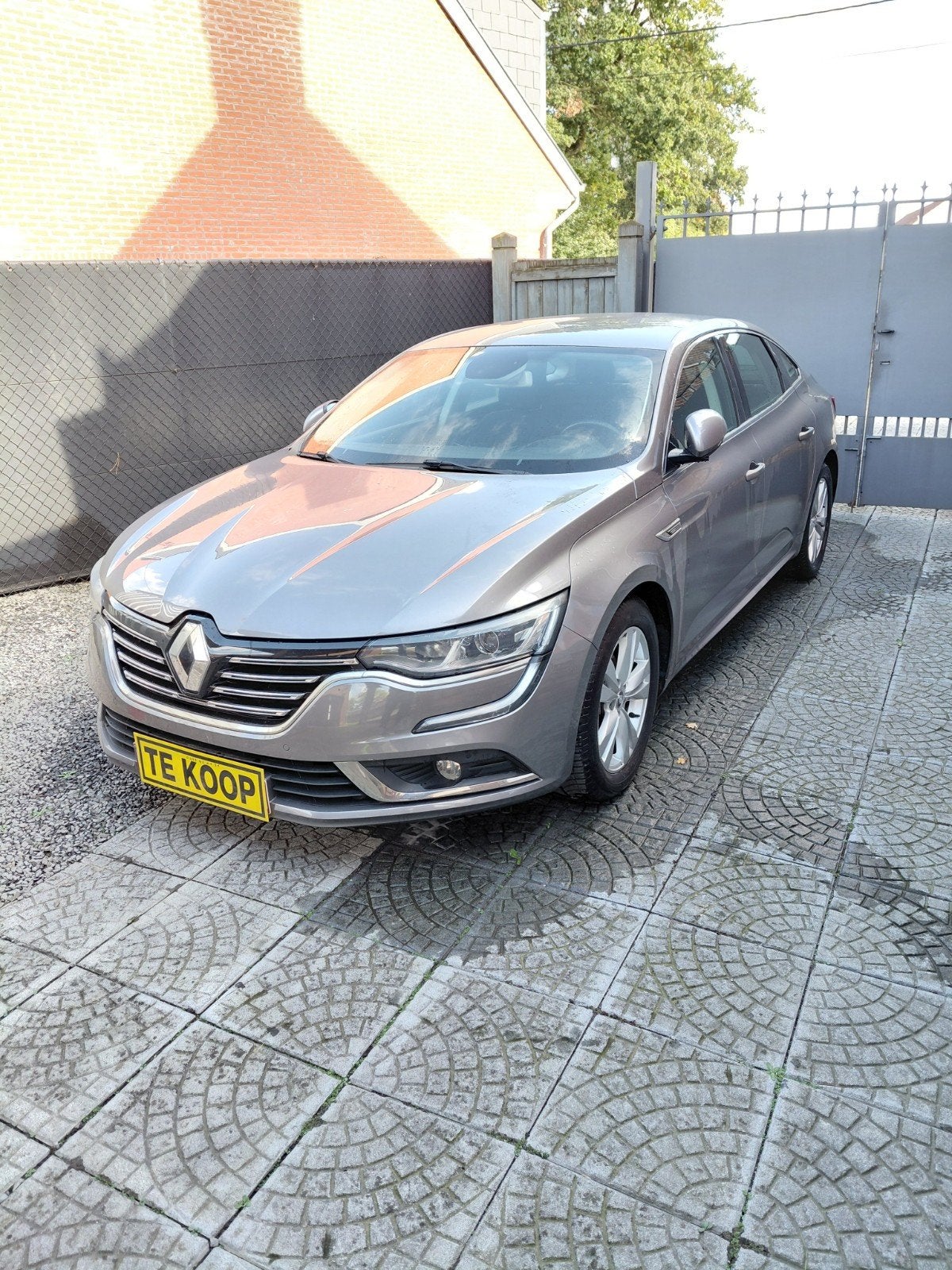renault talisman automaat benzine met 96000 km, Volant multifonction, Noir, Berline, Automatique