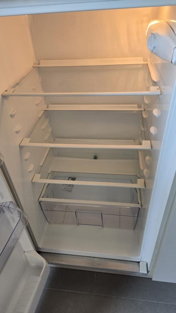 Koelkast Zanussi ZBA19020SA, Electroménager, Réfrigérateurs & Frigos, Utilisé, Sans bac à congélation, 150 à 200 litres, 85 à 120 cm