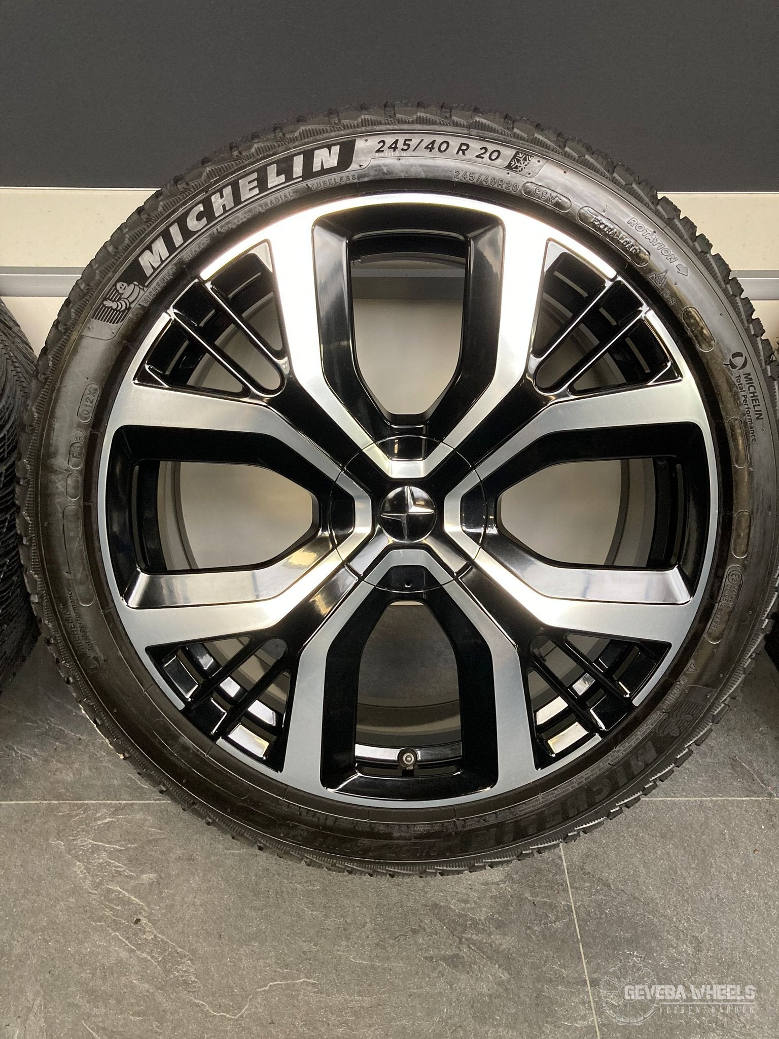 20” originele Polestar 2 velgen + winterbanden 5x108 3224395, Pneus et Jantes, Véhicule de tourisme, -, Utilisé
