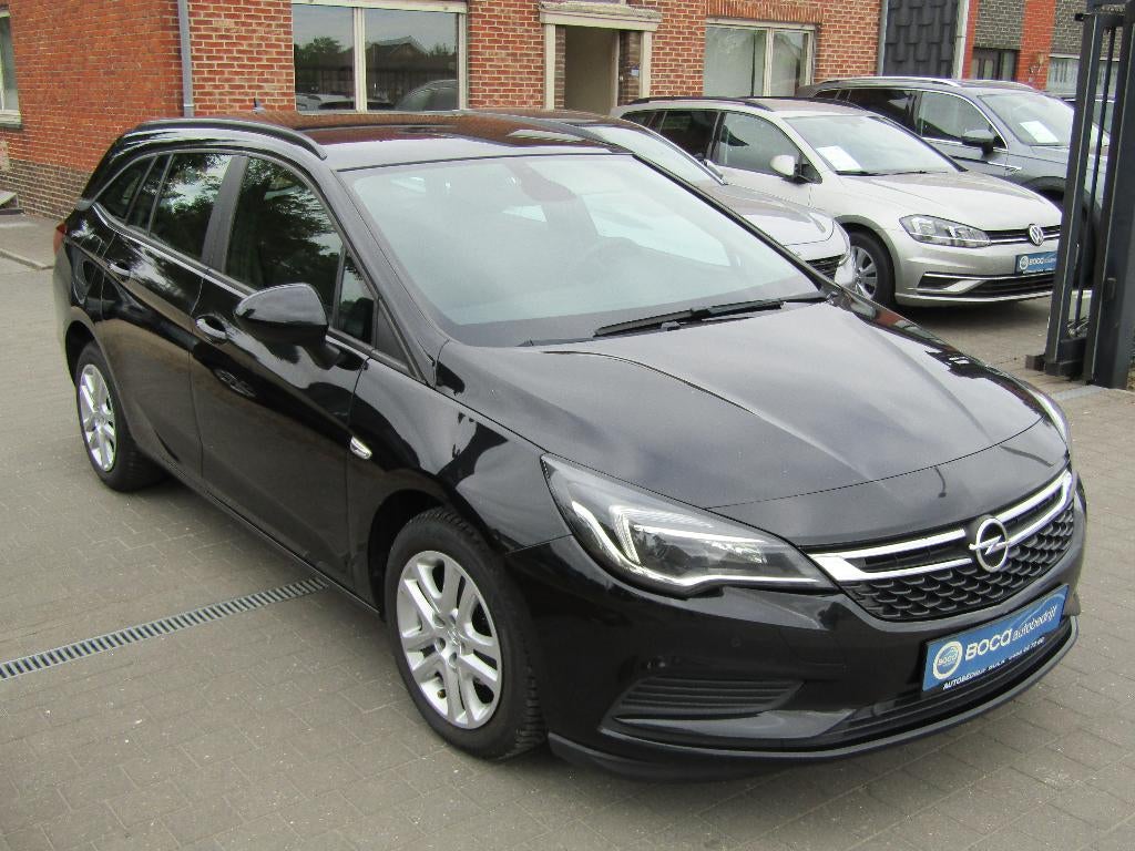 Opel Astra 1.6 CDTI, Auto's, Opel, Voorwielaandrijving, Stof, 4 cilinders, Zwart