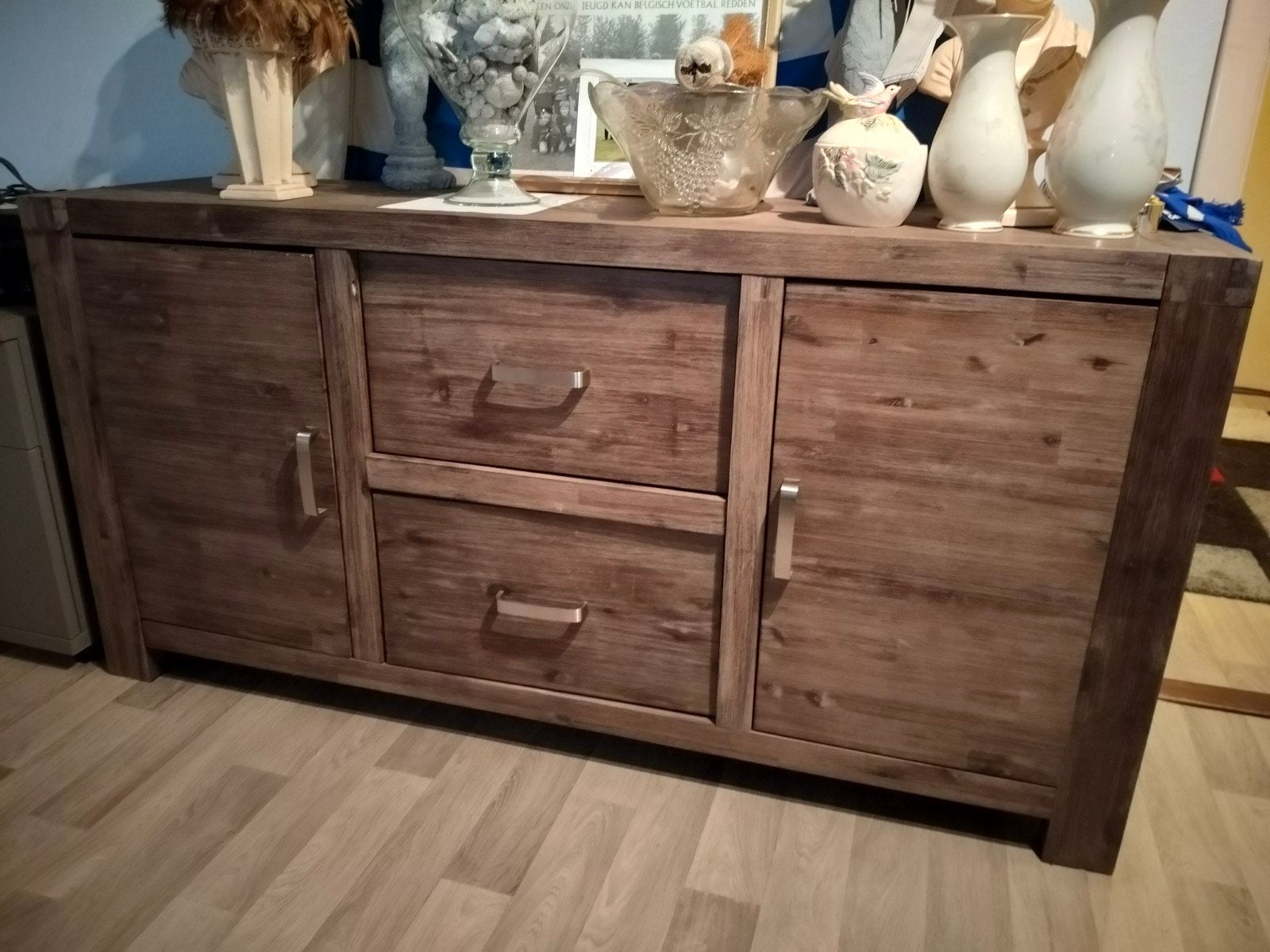 Commode, Enlèvement