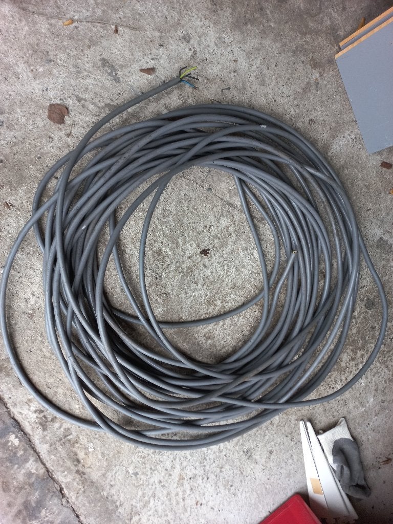 elektrische kabel, Ophalen, Zo goed als nieuw