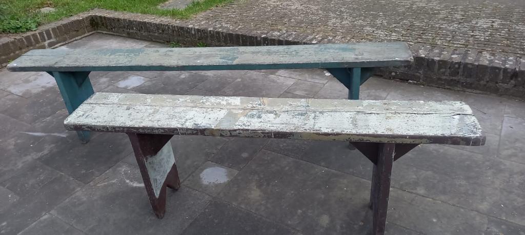 Antiek houten banken met oude verf, Antiek en Kunst, Curiosa en Brocante, Ophalen