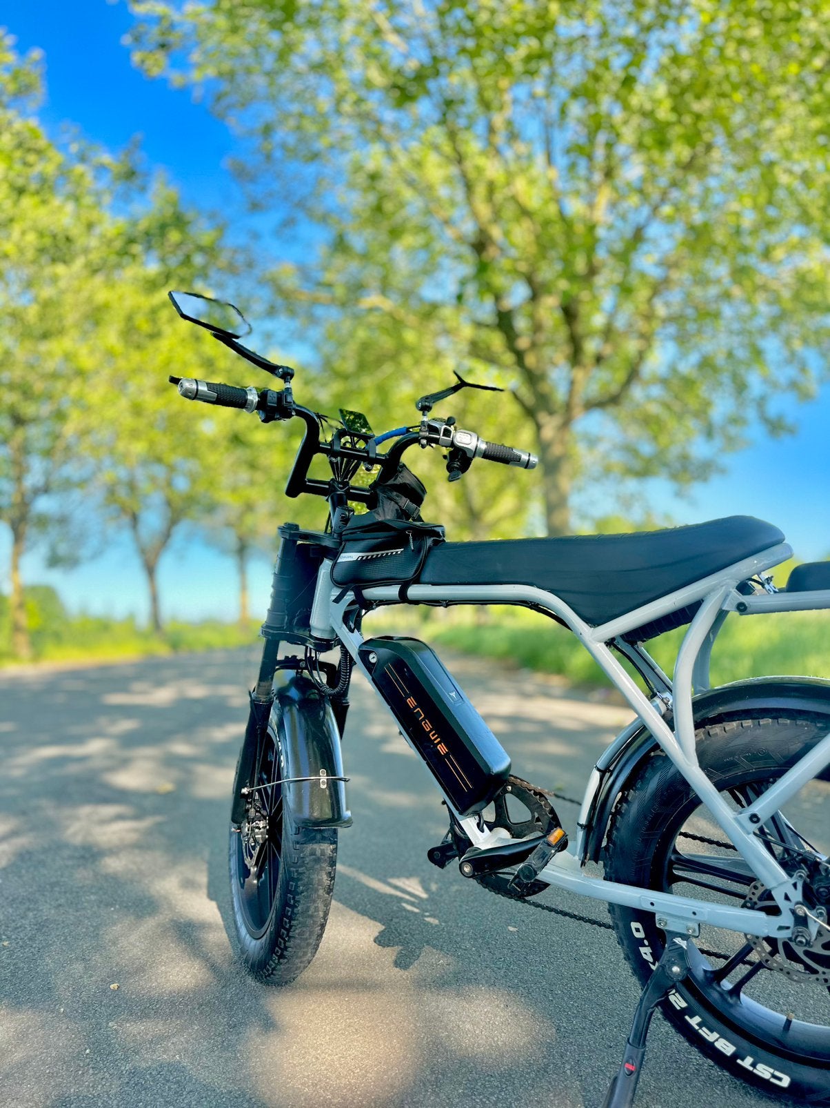 Vélo électrique Fatbike super pratique, Vélos & Vélomoteurs, Enlèvement, Comme neuf, 50 km par batterie ou plus
