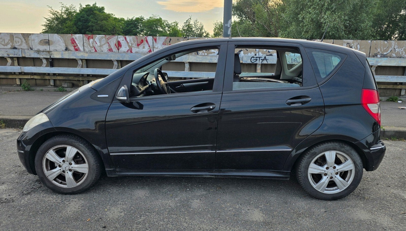 Mercedes classe A170 essence avantgarde, Classe A, Achat, Noir, USB