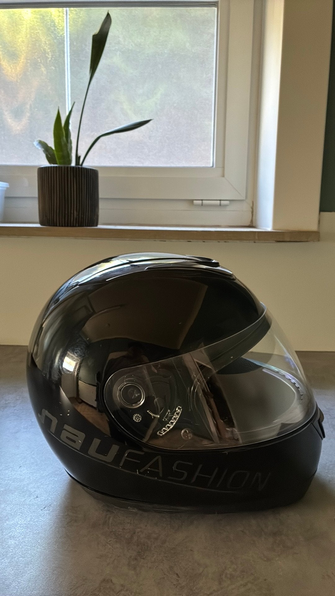 Motorhelm nau fashion, Motoren, Ophalen