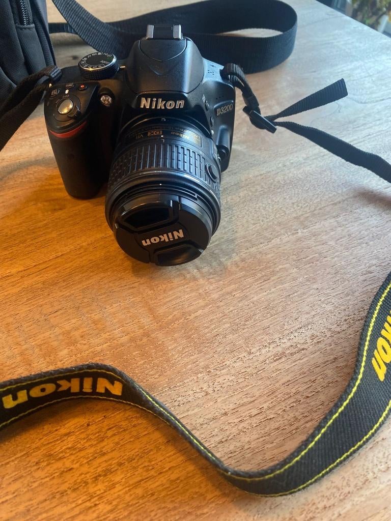 Nikon D3200 + lens + tas + 2 batterijen – scherpe prijs, Audio, Tv en Foto, Ophalen, Gebruikt, Spiegelreflex, Nikon