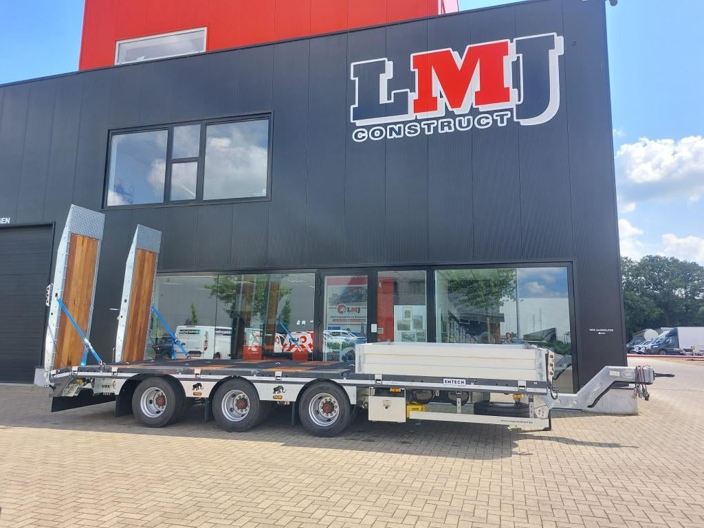 tridem aanhangwagen dieplader, Ophalen