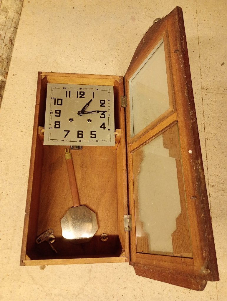 Pendule en bois, Antiquités & Art, Enlèvement