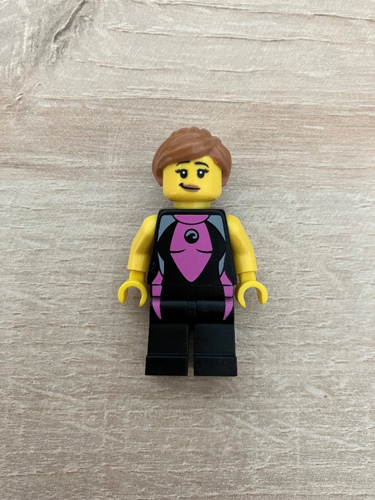 Lego series 4, 8804, surfer girl, Lego, Ophalen of Verzenden, Zo goed als nieuw, Minifiguren serie