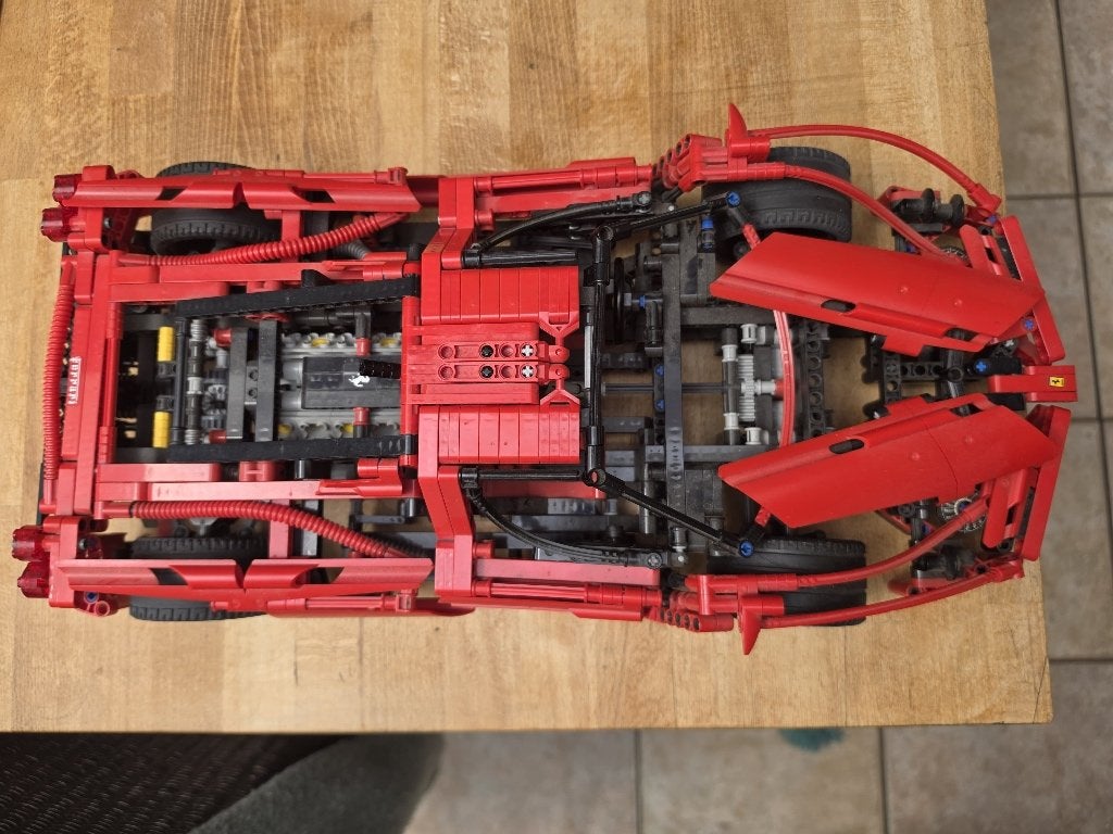 LEGO Racers / Technic 8653 – Enzo Ferrari 1:10, Hobby en Vrije tijd, Modelauto's | Overige schalen, Ophalen, Gebruikt, Auto