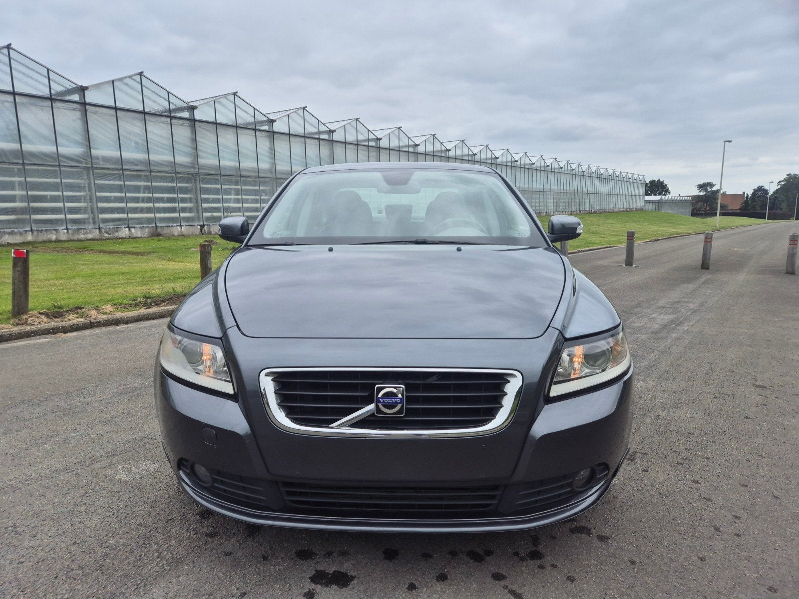 Volvo s40 16diesel  125dkm Pdc Airco leder OHb volledig, Auto's, Volvo, 1568 cc, 4 cilinders, Leder, Grijs