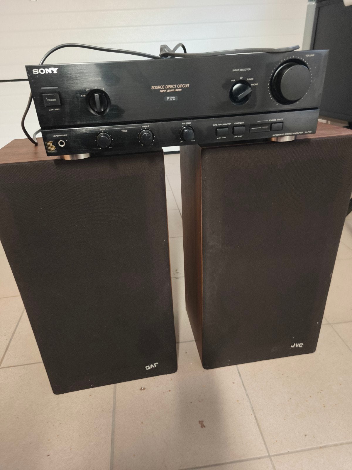 boxen JVC  met versterker Sony, Enlèvement, Sony