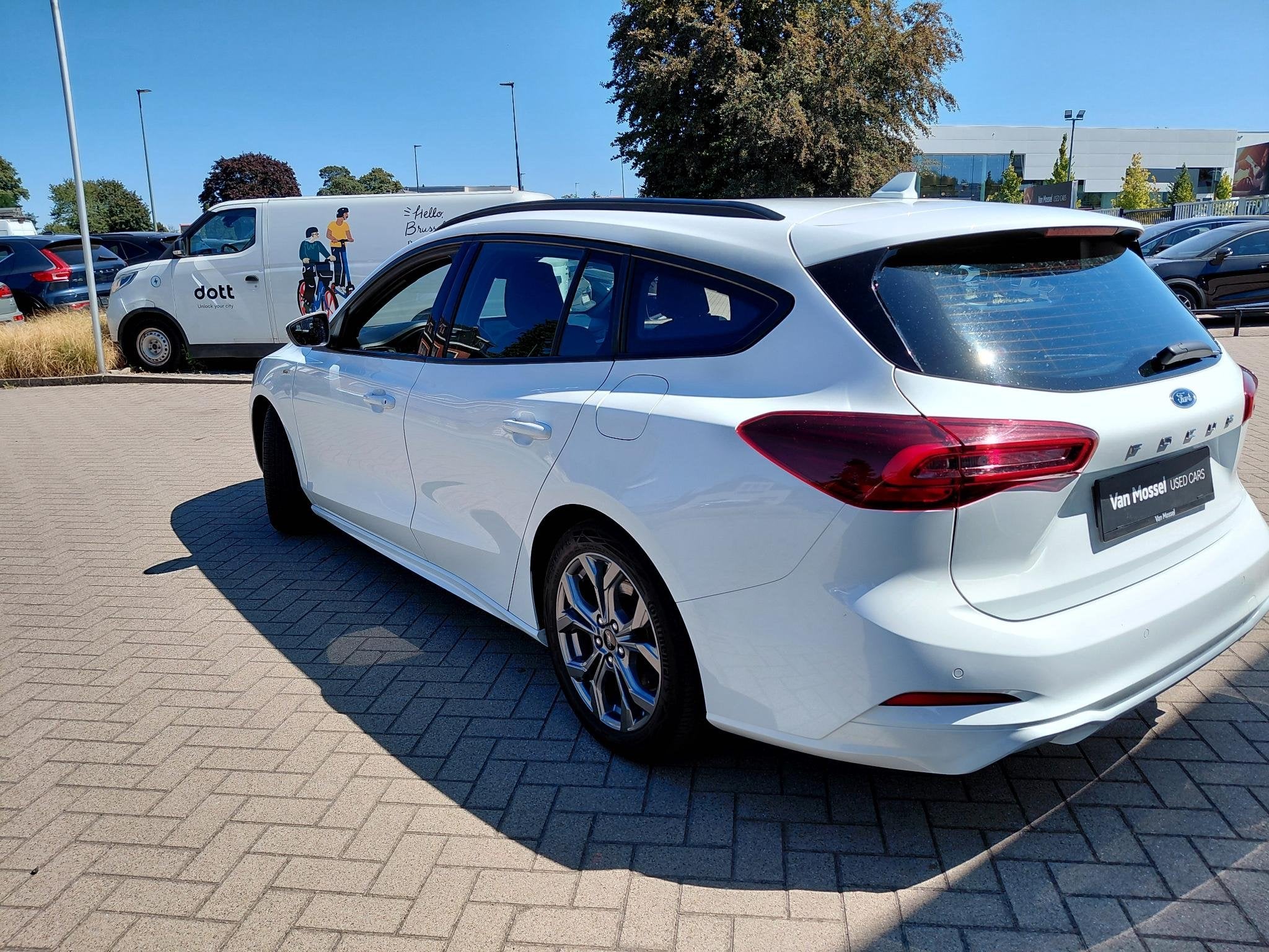 Ford Focus Clipper ST Line - Winterpack - Camera, Auto's, Ford, 1349 kg, Stof, Gebruikt, https://public.car-pass.be/vhr/efb8dc28-8828-4f5b-99dd-5e87c524bd61
