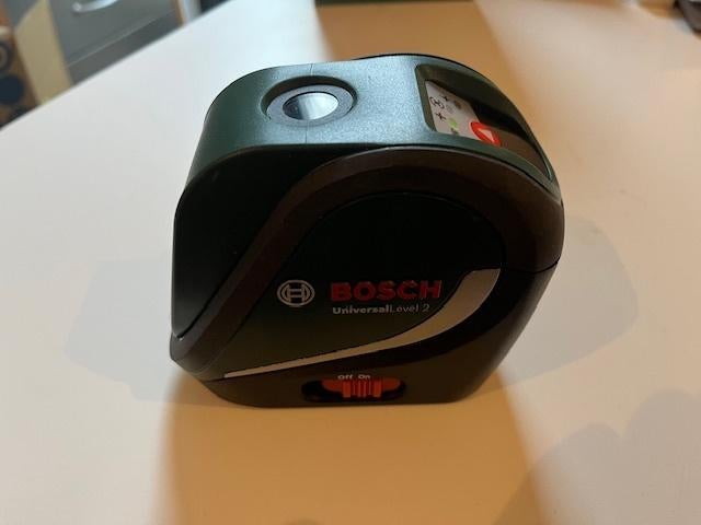 kruislijn laser Bosch Universal Level 2, Doe-het-zelf en Bouw, Gereedschap | Overige machines, Ophalen of Verzenden, Zo goed als nieuw