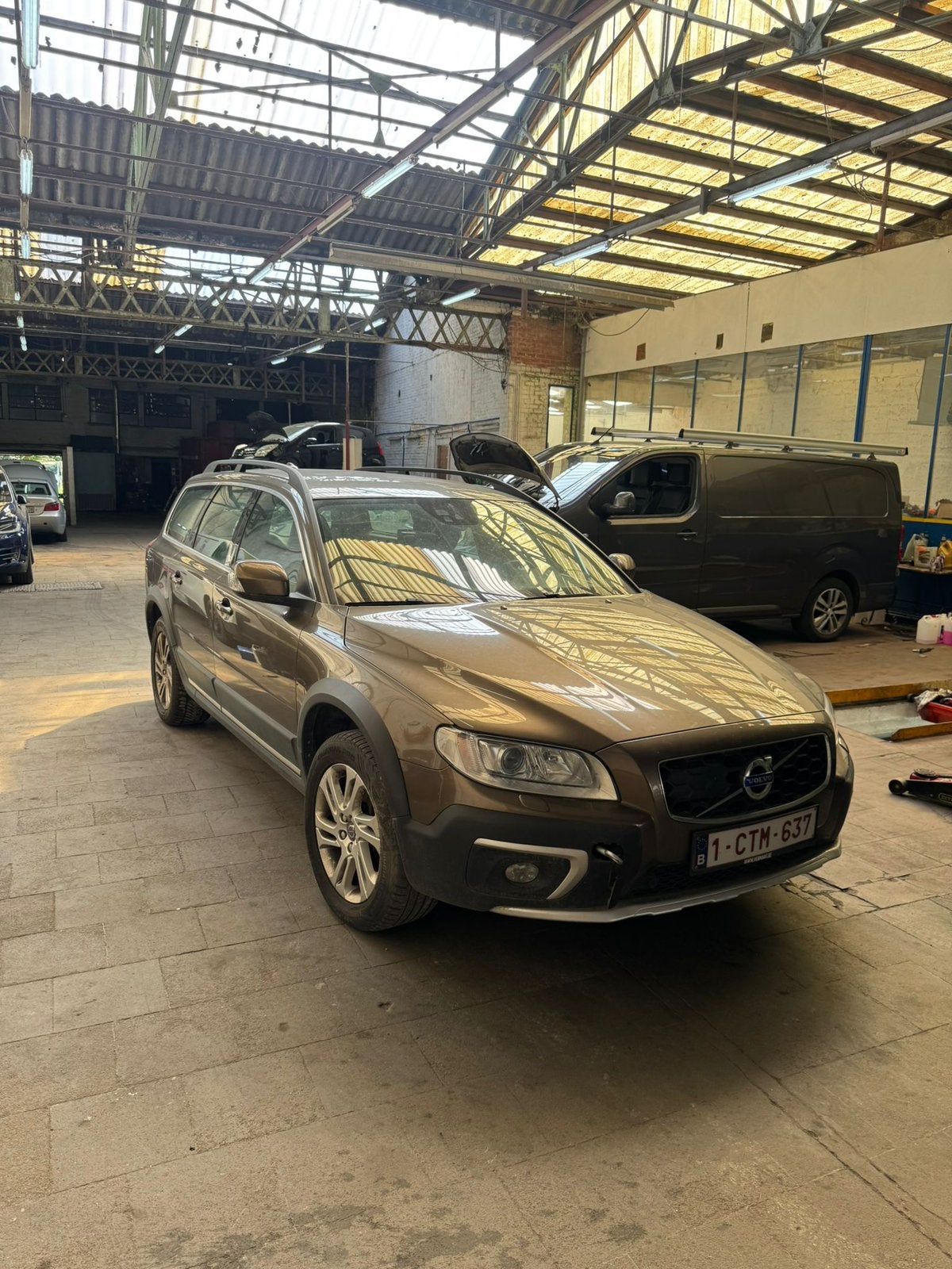 || volvo xc70 2.0 d probleme moteur ||, Autos, Argent ou Gris, Achat, Euro 6, Entreprise