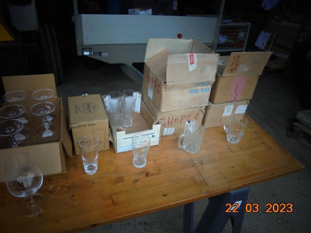 verres de brasserie - 72 pièces, Enlèvement, Utilisé, Verre à bière