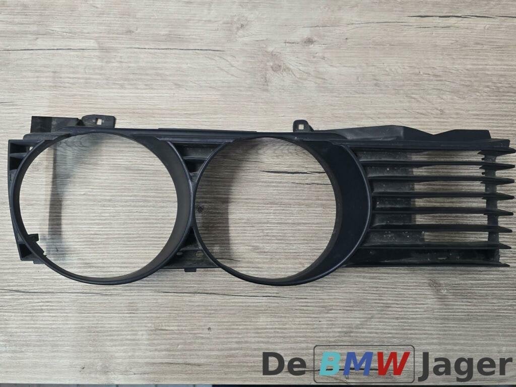 Grille rechts zwart BMW 7-serie E32 51131938426, Enlèvement ou Envoi, Utilisé, BMW, BMW