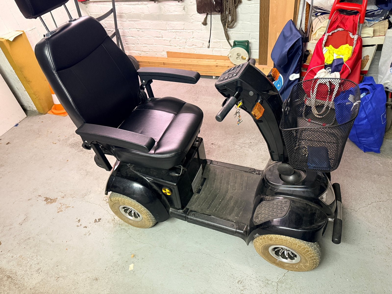 Electrische rolstoel te koop, Ophalen, Gebruikt